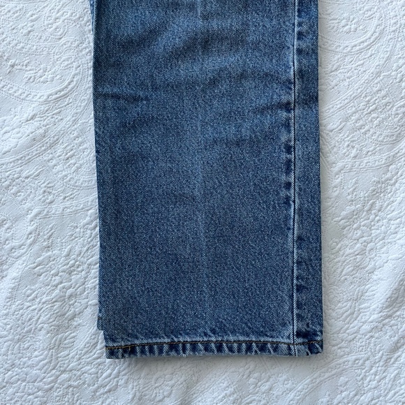 Levi’s 550 Relaxed Fit — 26” X-small — 18 kids - Picture 4 of 6